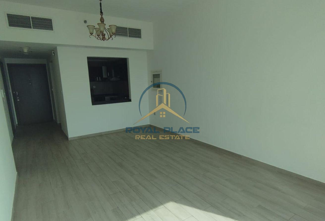 PREMIUM LOCATION | BEST PRICE | UNFURNISHED photo 8
