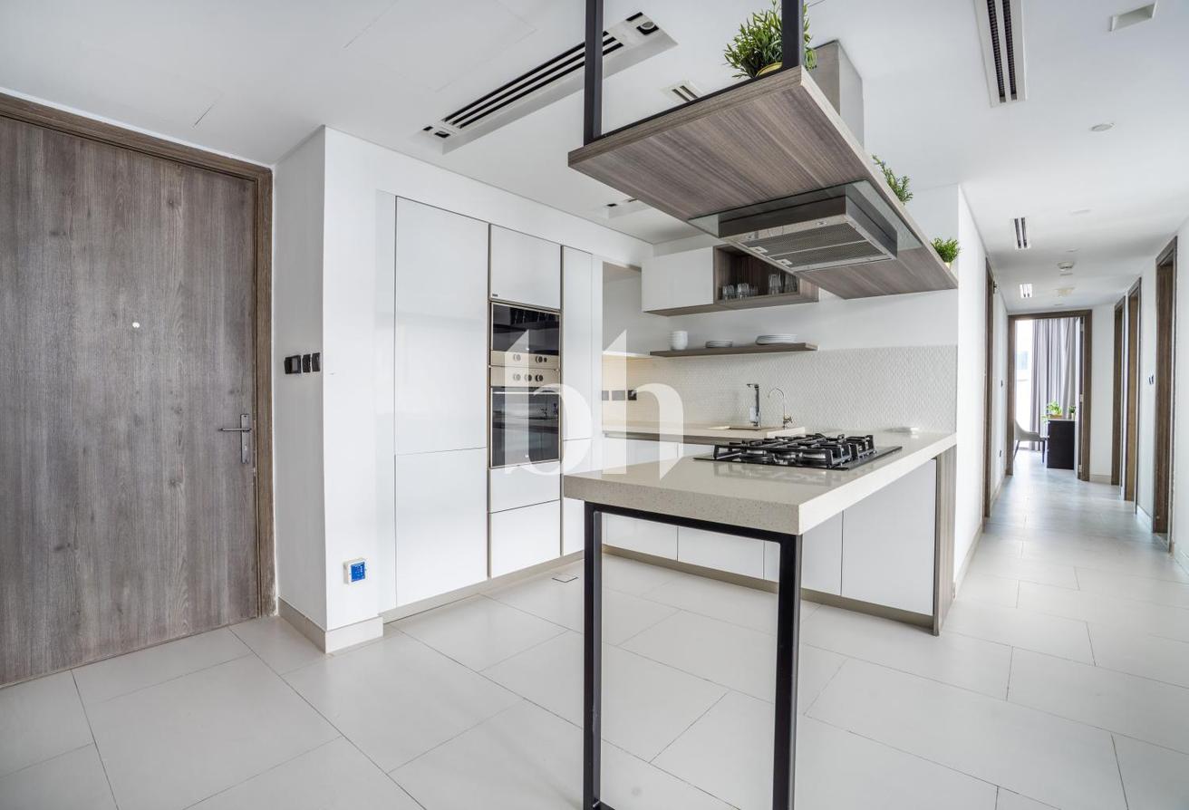 Modern | Furnished Apartment | Luxury Living photo 8