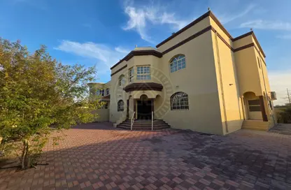 Duplex - 6 Bedrooms - 5 Bathrooms for rent in Al Qusaidat - Ras Al Khaimah