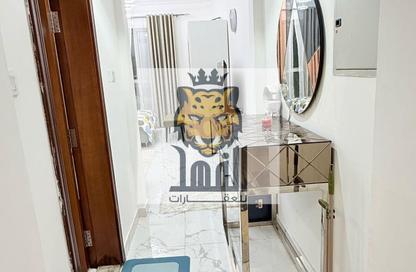 Apartment - Studio - 1 Bathroom for rent in Oasis Tower - Al Rashidiya 1 - Al Rashidiya - Ajman