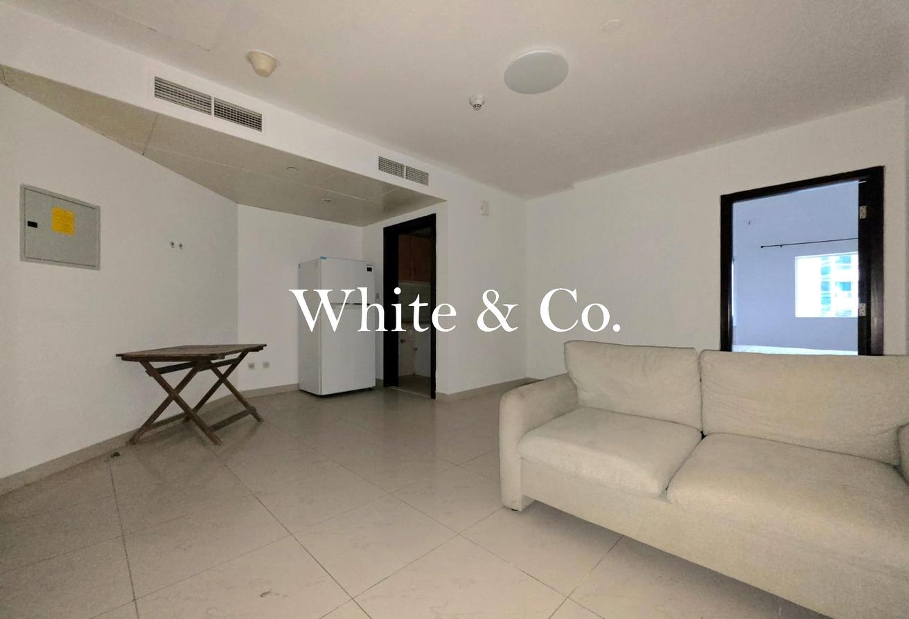 One Bedroom | Spacious | Semi-Furnished photo 4