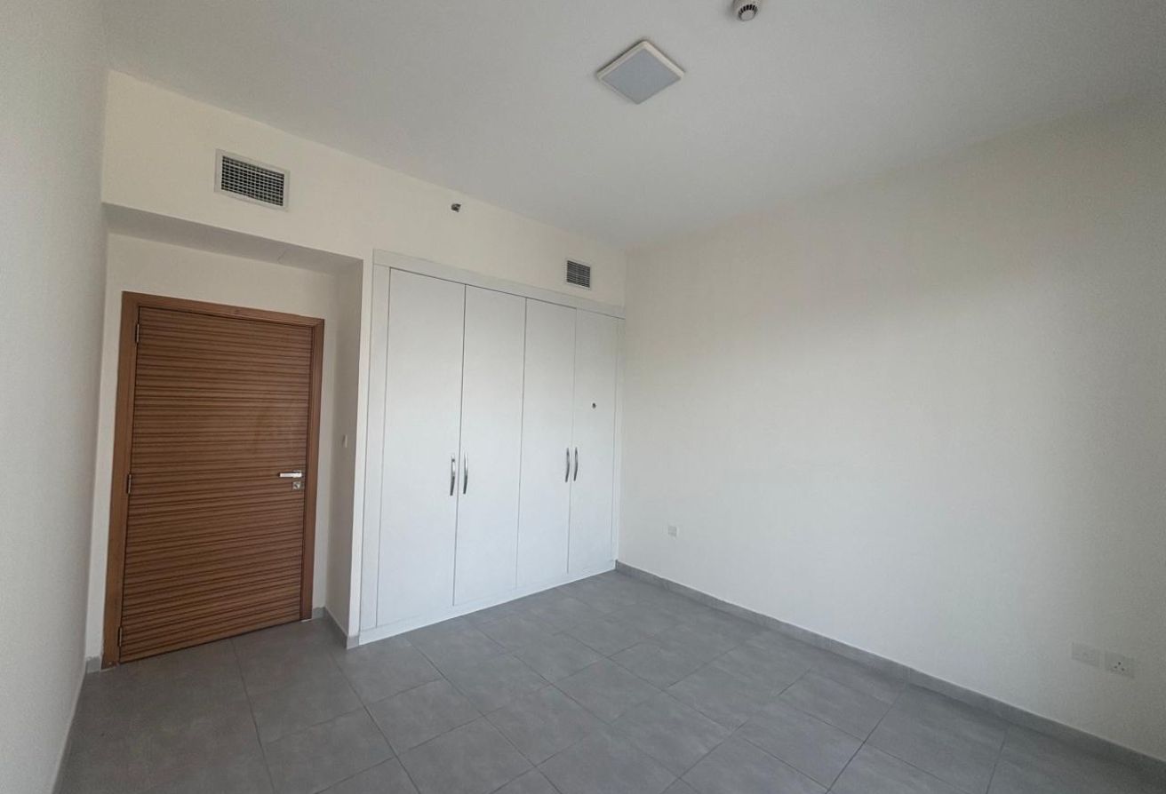 Ready to Move  I  Plus Study I  Spacious