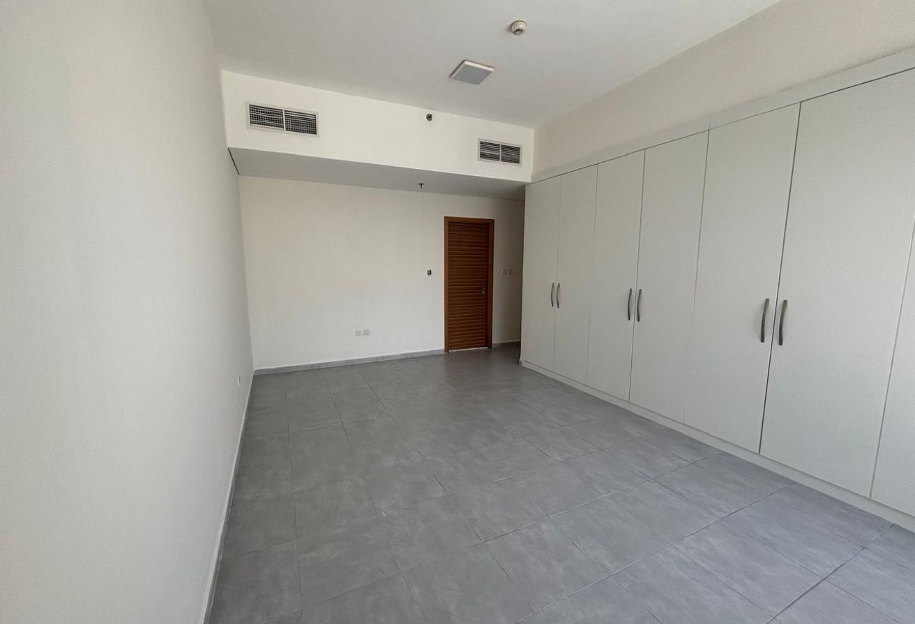 Ready to Move  I  Plus Study I  Spacious