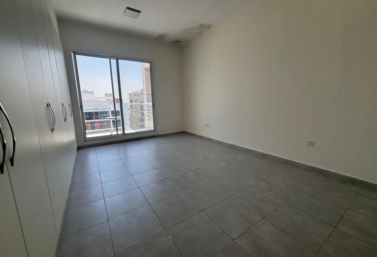 Ready to Move  I  Plus Study I  Spacious