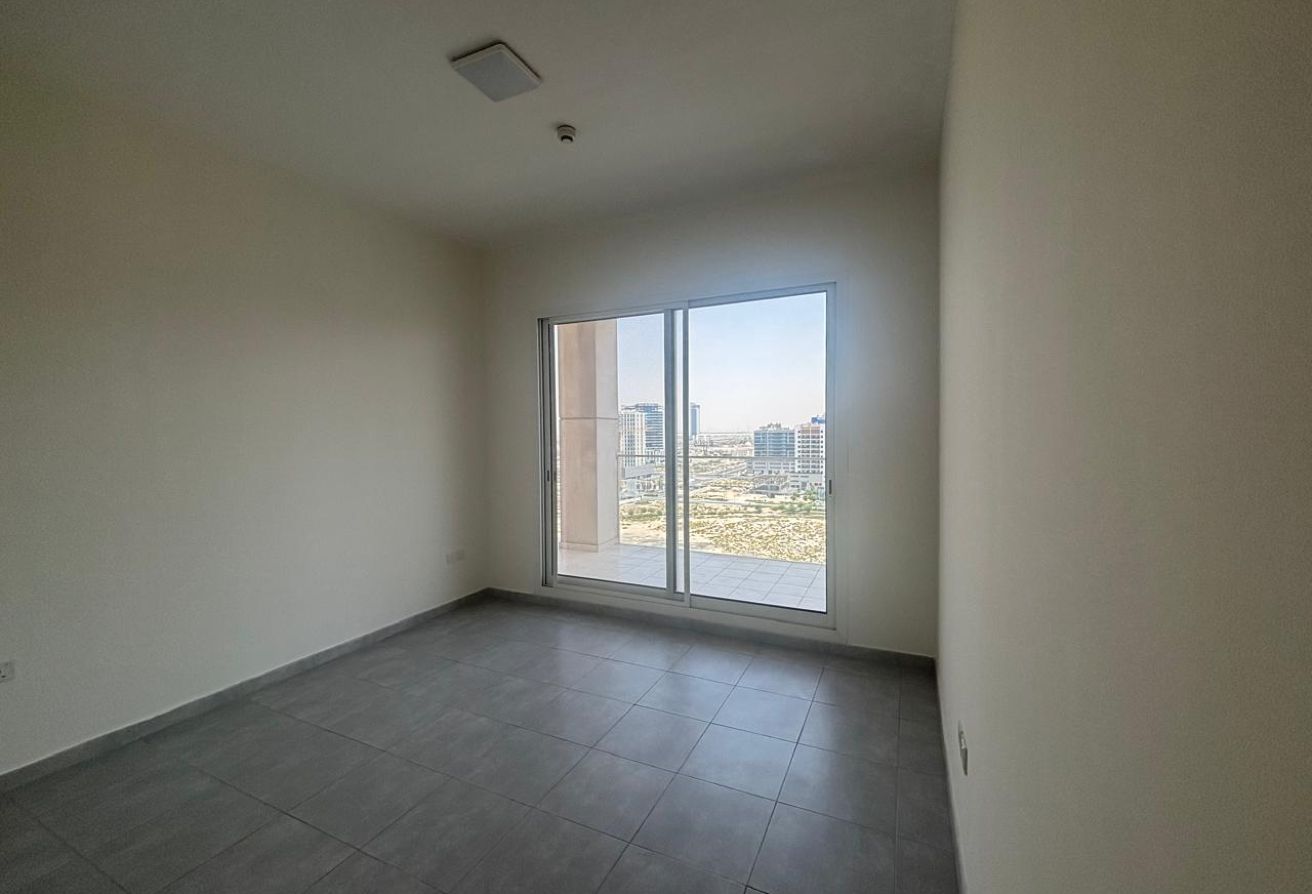 Ready to Move  I  Plus Study I  Spacious