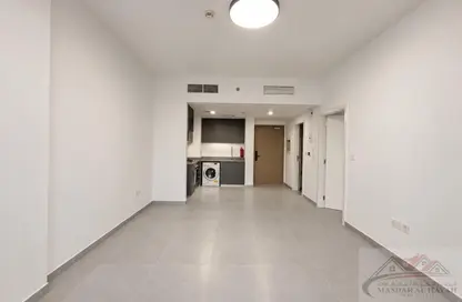 Apartment - 1 Bedroom - 2 Bathrooms for rent in Tiraz 3 - Aljada - Sharjah