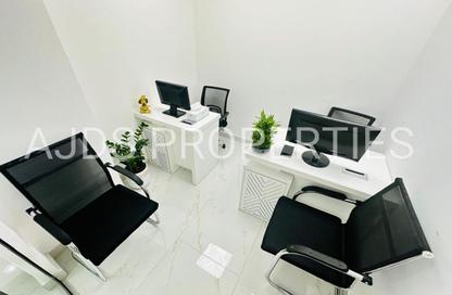 Office Space - Studio - 1 Bathroom for rent in Reem Residency - Al Karama - Dubai