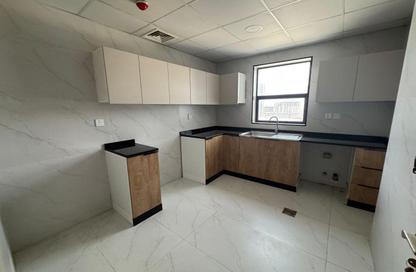Apartment - 3 Bedrooms - 3 Bathrooms for rent in Al Rashidiya Towers - Al Rashidiya - Ajman Downtown - Ajman