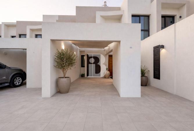 125648178 - Property Main Image