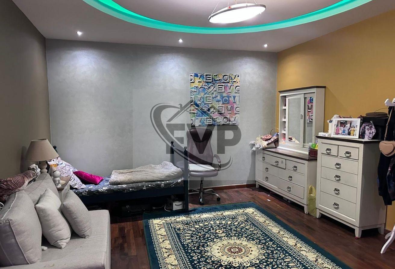 Spacious 5BHK + Maids | Unfurnished | Private Pool photo 5