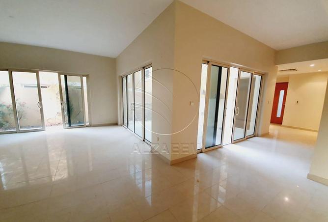 80260767 - Property Image 2