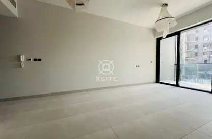 Apartment - 1 Bedroom - 2 Bathrooms for rent in Amal Tower - Dubai Sports City - Dubai