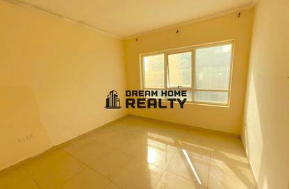 Apartment - 1 - 2 for rent in Al Khan 9 building - Al Khan - Sharjah