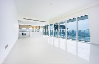 Apartment - 2 Bedrooms - 3 Bathrooms for sale in Grand Bleu Tower 1 - Emaar Beachfront - Dubai Harbour - Dubai