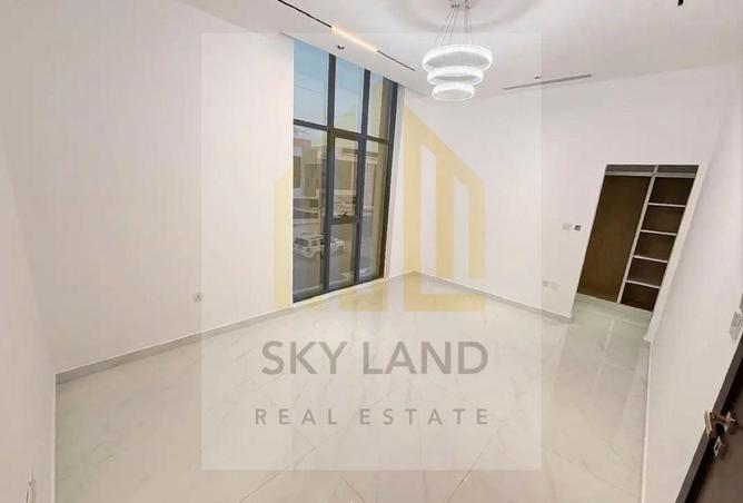 143743106 - Property Image 3