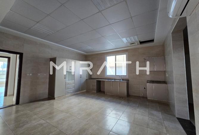 136104210 - Property Image 3