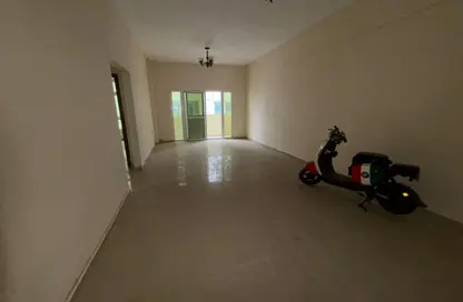 Apartment - 2 Bedrooms - 2 Bathrooms for rent in Al Khan Corniche - Al Khan - Sharjah