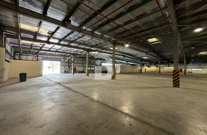 Warehouse - Studio for sale in Dubai Investment Park 1 (DIP 1) - Dubai Investment Park (DIP) - Dubai