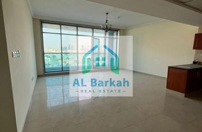Apartment - 1 Bedroom - 2 Bathrooms for rent in Corniche Tower - Ajman Corniche Road - Ajman