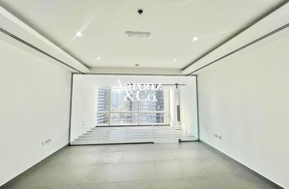 Office Space - Studio for rent in Tamani Art Tower - Business Bay - Dubai