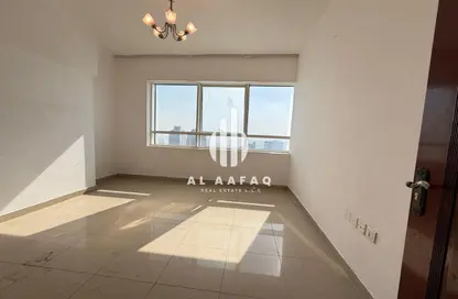 Apartment - 3 Bedrooms - 4 Bathrooms for rent in Ameer Bu Khamseen Tower - Al Majaz 3 - Al Majaz - Sharjah
