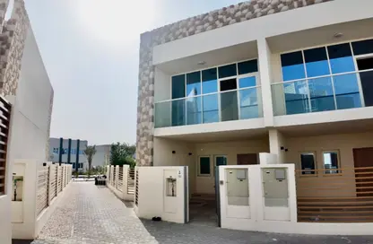 Villa - 2 Bedrooms - 3 Bathrooms for rent in Rukan 3 - Rukan - Dubai