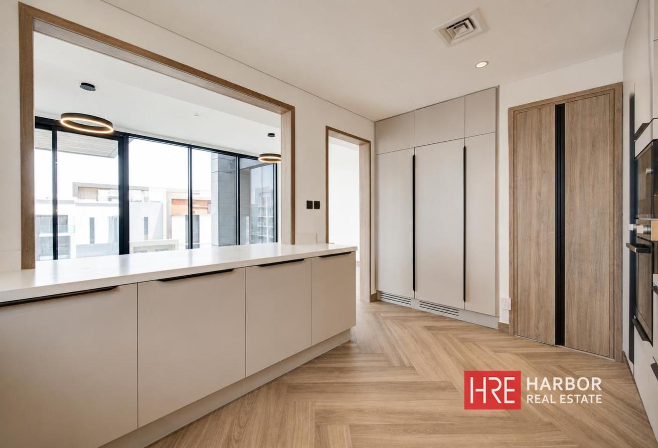 Open & Pool View| 3BR Plus Maids room | Brand New photo 5