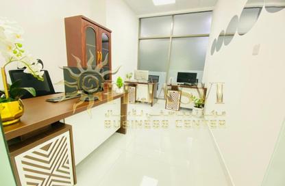 Office Space - Studio - 1 Bathroom for rent in Red Avenue - Al Garhoud - Dubai