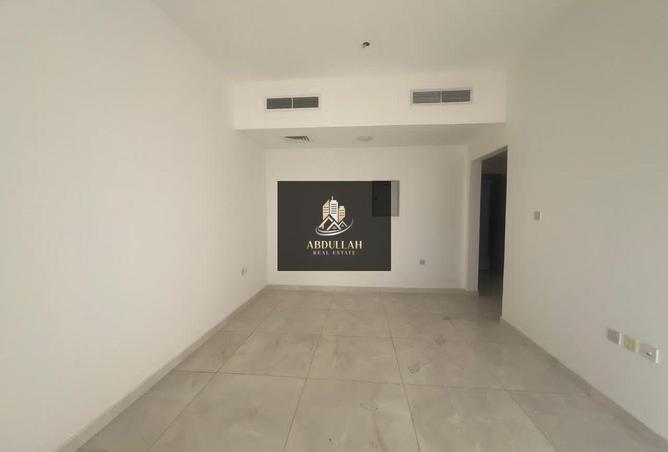 74233286 - صورة العقار 3