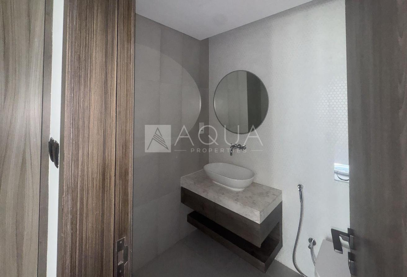Furnished Penthouse | Vacant & Ready photo 9