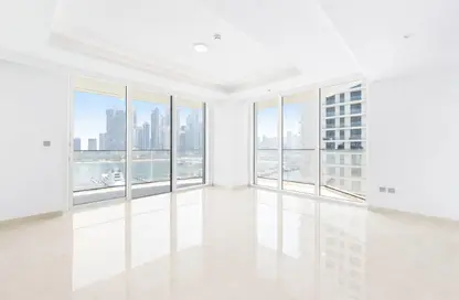 Apartment - 3 Bedrooms - 3 Bathrooms for rent in Palace Beach Residence Tower 2 - Palace Beach Residence - EMAAR Beachfront - Dubai Harbour - Dubai