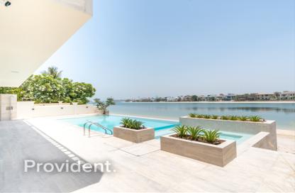 Villa - 5 Bedrooms - 6 Bathrooms for sale in Garden Homes Frond E - Garden Homes - Palm Jumeirah - Dubai