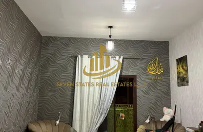 شقة - 2 غرف نوم - 2 حمامات للايجار في مساكن كورنيش عجمان - طريق كورنيش عجمان - عجمان