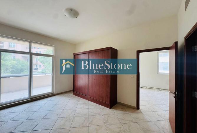 74624084 - Property Image 3