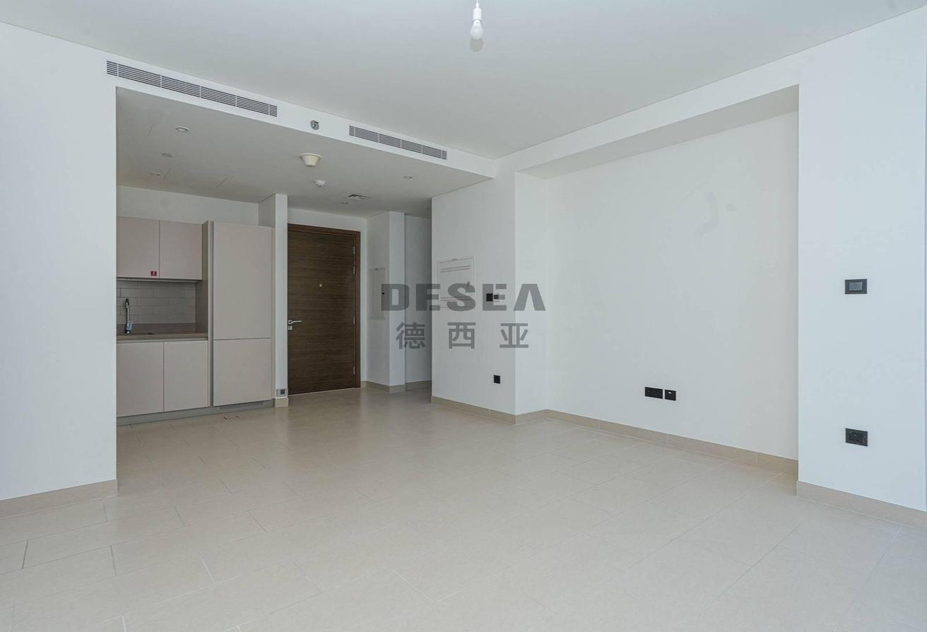 Spacious Layout | Location | Vacant photo 7