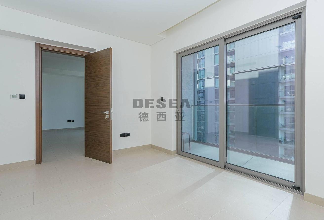 Spacious Layout | Location | Vacant photo 4