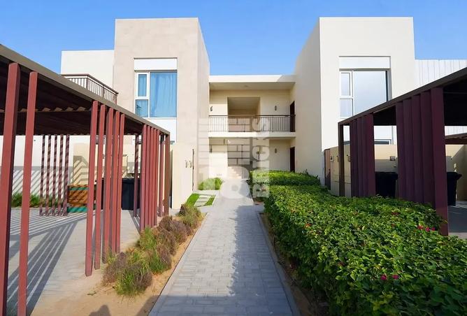 141923423 - Property Main Image