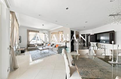 Apartment - 3 Bedrooms - 3 Bathrooms for sale in Al Khushkar - Shoreline Apartments - Palm Jumeirah - Dubai