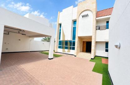 Villa - 5 - 5 for rent in Umm Suqeim 1 Villas - Umm Suqeim 1 - Umm Suqeim - Dubai