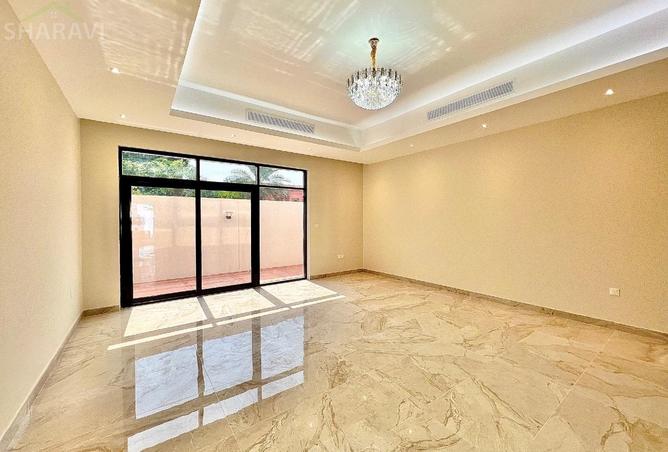 104268413 - Property Image 3