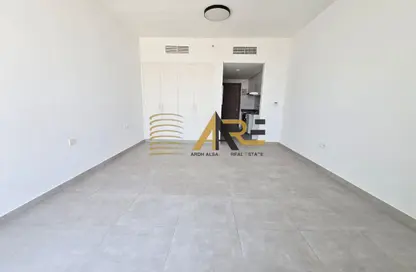 Apartment - 1 Bathroom for rent in Areej Apartments - Aljada - Sharjah