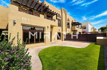 Villa - 4 Bedrooms - 5 Bathrooms for rent in Jumeirah 3 Villas - Jumeirah 3 - Jumeirah - Dubai