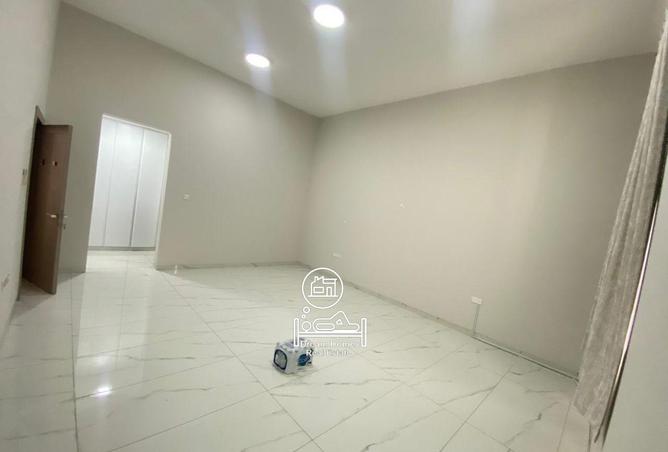 93572873 - صورة العقار 3