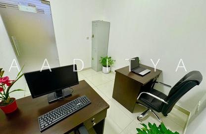 Office Space - Studio - 1 Bathroom for rent in Al Fajer Complex - Oud Metha - Bur Dubai - Dubai