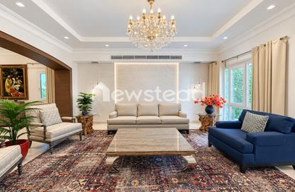 Villa - 4 - 4 for sale in Meadows 1 - Meadows - Dubai