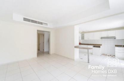 Villa - 2 Bedrooms - 3 Bathrooms for rent in Springs 14 - The Springs - Dubai