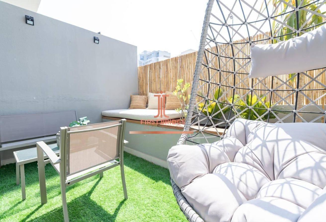 FULLY FURNISHED | UPGRADE | PRIME LOCATION photo 12
