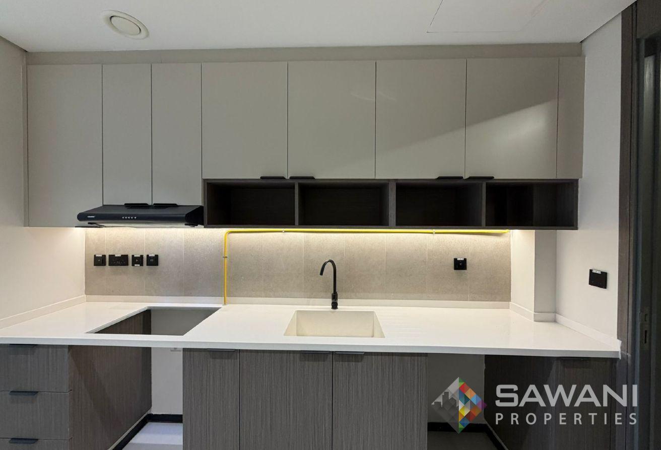 Spacious Unfurnished Studio photo 3
