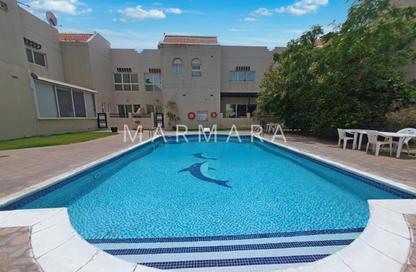 Villa - 5 Bedrooms - 5 Bathrooms for rent in Umm Suqeim 2 Villas - Umm Suqeim 2 - Umm Suqeim - Dubai