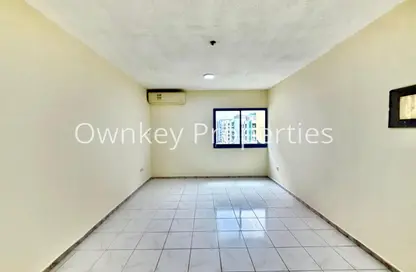 شقة - غرفة نوم - 1 حمام للايجار في مبنى منخول - منخول - بر دبي - دبي